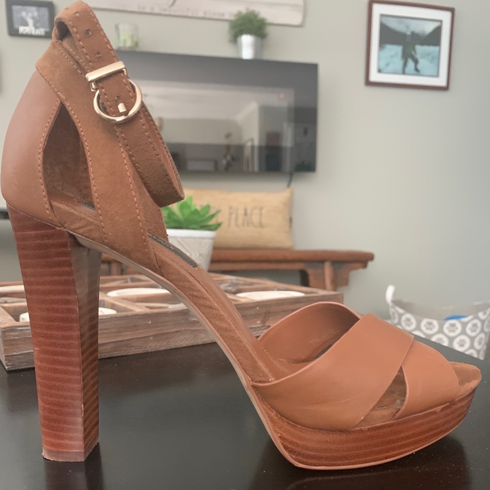 WHBM Beautiful Brown Leather Strappy Heels
